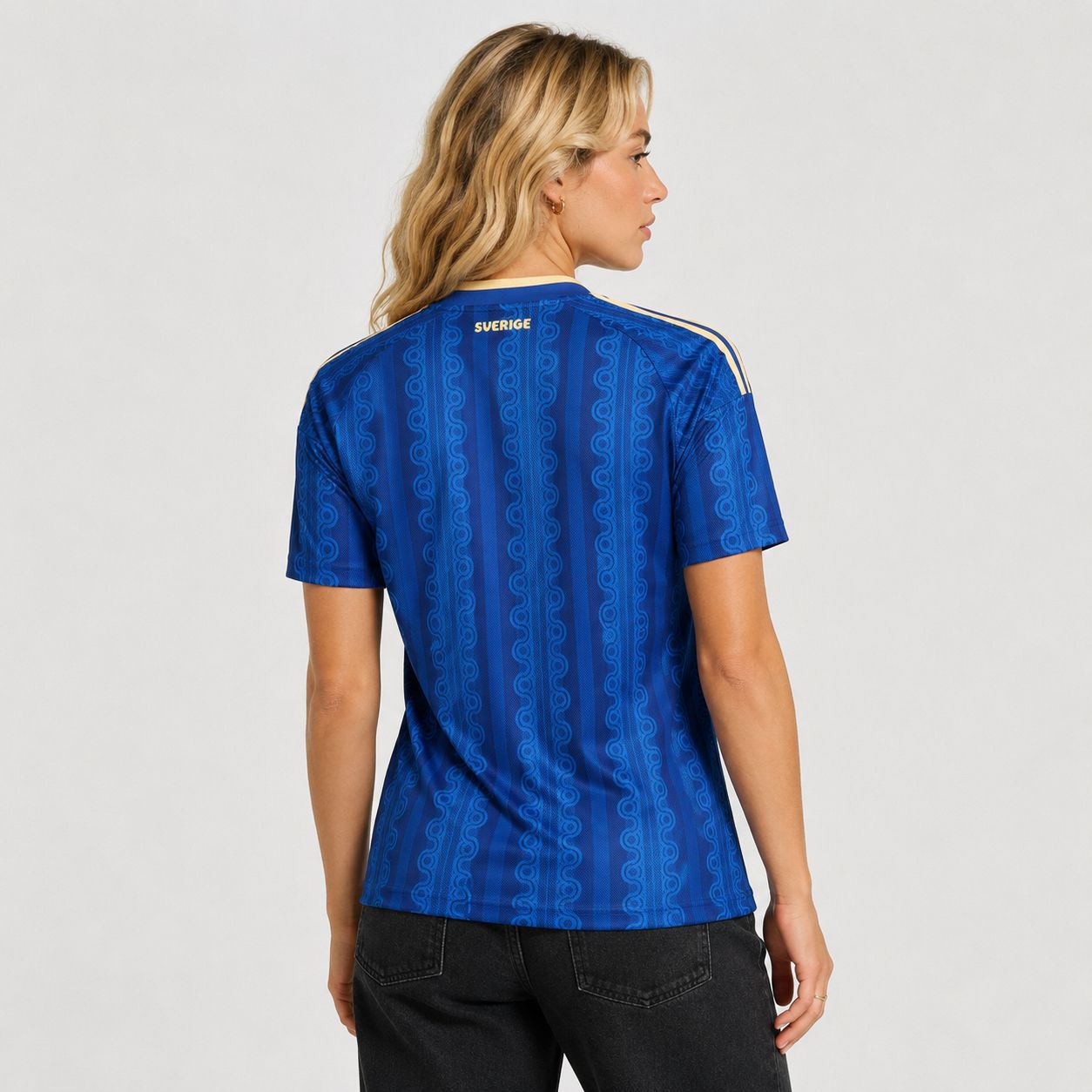 Sweden Away 26 jersey image 2